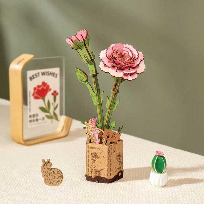 Pink Carnation - Laser-Cut Wood Kit -- 3D Wooden Puzzle, All Scales, Robotime TW051