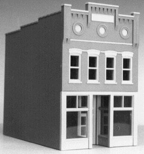 Tony`s Gym -- Kit - 4-3/4 x 2-3/4` 11.9 x 6.9cm, HO, Smalltown USA 6002