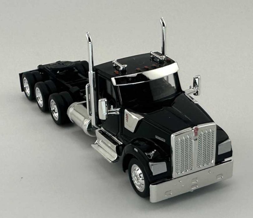Kenworth 990 3-Axle Day-Cab Semi Tractor - Assembled -- Black, HO, HO Logistics Replicas 990092