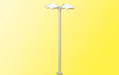 Modern Platform Double Lamp -- Green, White LEDs, 2-1/4 5.7cm′, N, Viessmann Modellspielwaren 6484