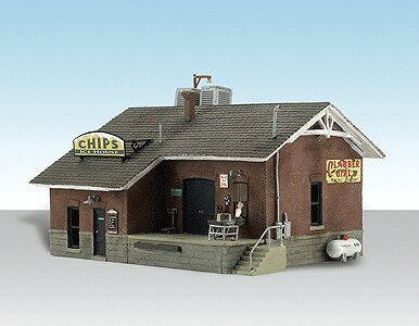 Chip`s Ice House - Built-&-Ready Landmark Structures(R) -- Assembled - 6-3/8 x 4-11/16` 16.2 x , HO, Woodland Scenics 5028