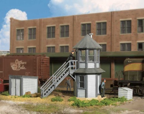 Elevated Crossing Tower pkg(2) -- Kit - 1-1/4 x 1-1/4 x 3′ 3.2 x 3.2 x 7.6cm, HO, Walthers Cornerstone 2945