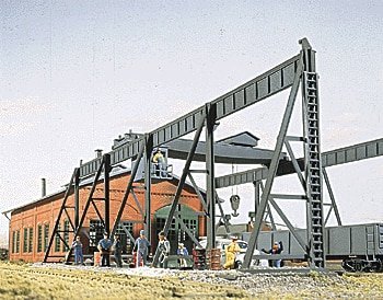 Overhead Traveling Crane -- Kit - 12-3/16 x 8-5/8′ 31 x 21.9cm, HO, Walthers Cornerstone 3102