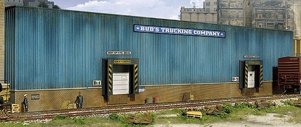 Bud`s Trucking Company Background Building -- Kit - 19 x 1-1/8 x 4` 48.2 x 2.8 x 10.1cm, HO, Walthers Cornerstone 3192