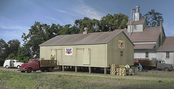 Co-Operative Storage Shed on Pilings -- Kit - 4-1/4 x 2-3/4 x 2-1/4′ 10.6 x 6.8 x 5.6cm, N, Walthers Cornerstone 3230