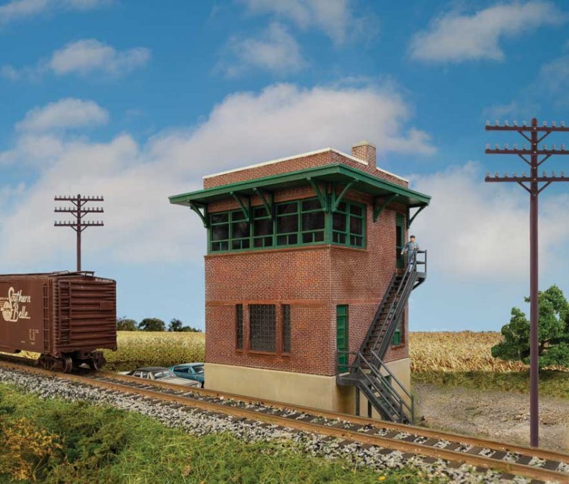 Pennsylvania Railroad Brick Interlocking Tower w/Flat Roof -- Kit - 5-1/4 x 3-1/8 x 5-5/8′ , HO, Walthers Cornerstone 3554