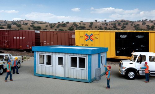 Modern Yard Office -- Kit - 3 x 2-3/8 x 15/16′ 7.6 x 6 x 3.4cm, HO, Walthers Cornerstone 4078