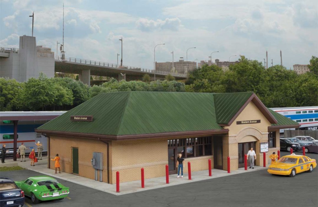 Modern Suburban Station -- Kit - 10-7/16 x 6-1/2 x 3-1/8′ 26.5 x 16.5 x 7.9cm, HO, Walthers Cornerstone 4095
