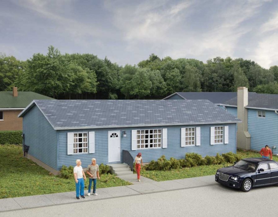 Modern Sectional House -- Kit - 6-7/8 x 3-5/16 x 2′ 17.5 x 8.4 x 5.2cm, HO, Walthers Cornerstone 4150