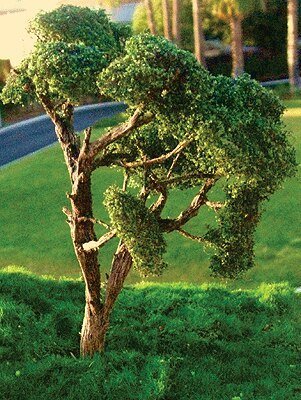 Hardwood Tree -- 2 to 3′ 5.1 to 7.6cm pkg(3), All Scales, Grand Central Scenery T28