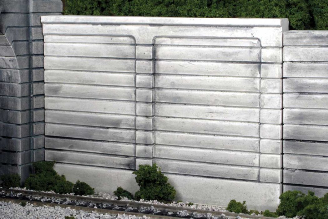 Retaining Wall -- Poured Concrete pkg(2), HO, Monroe Models 114