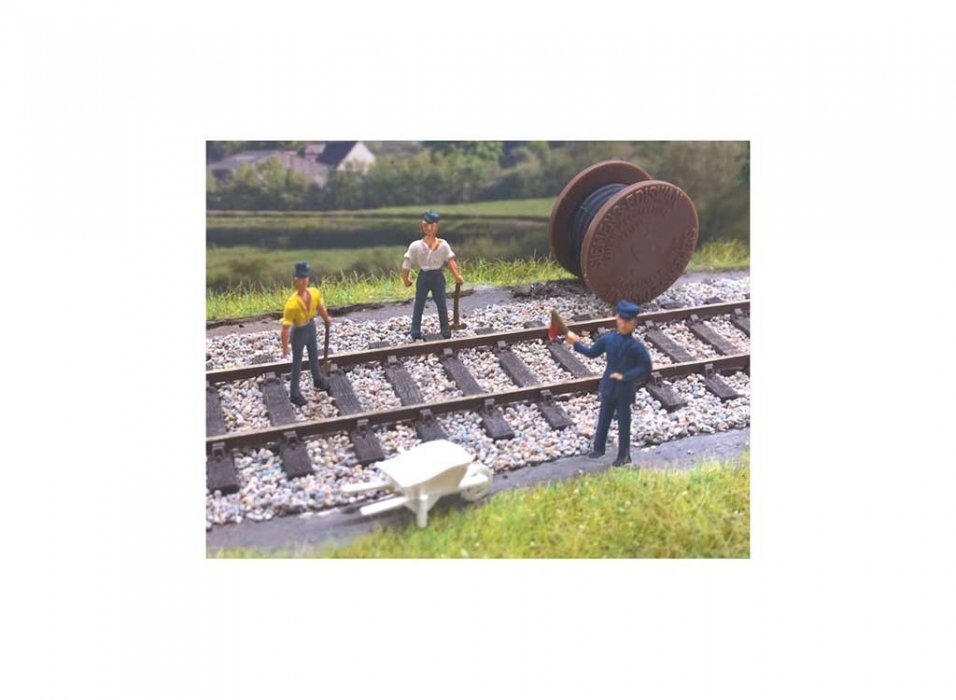 Cable Laying Party -- 3 Workers, Cable Spool, Wheelbarrow, HO, Peco 5078