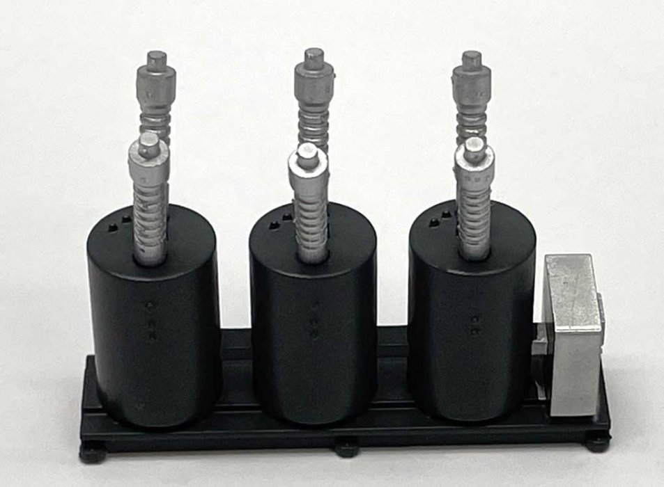 Electrical Transformer Load 1 - Resin Kit -- 3 Transformers and 6 Insulators, N, Phoenix Precision Models 30580