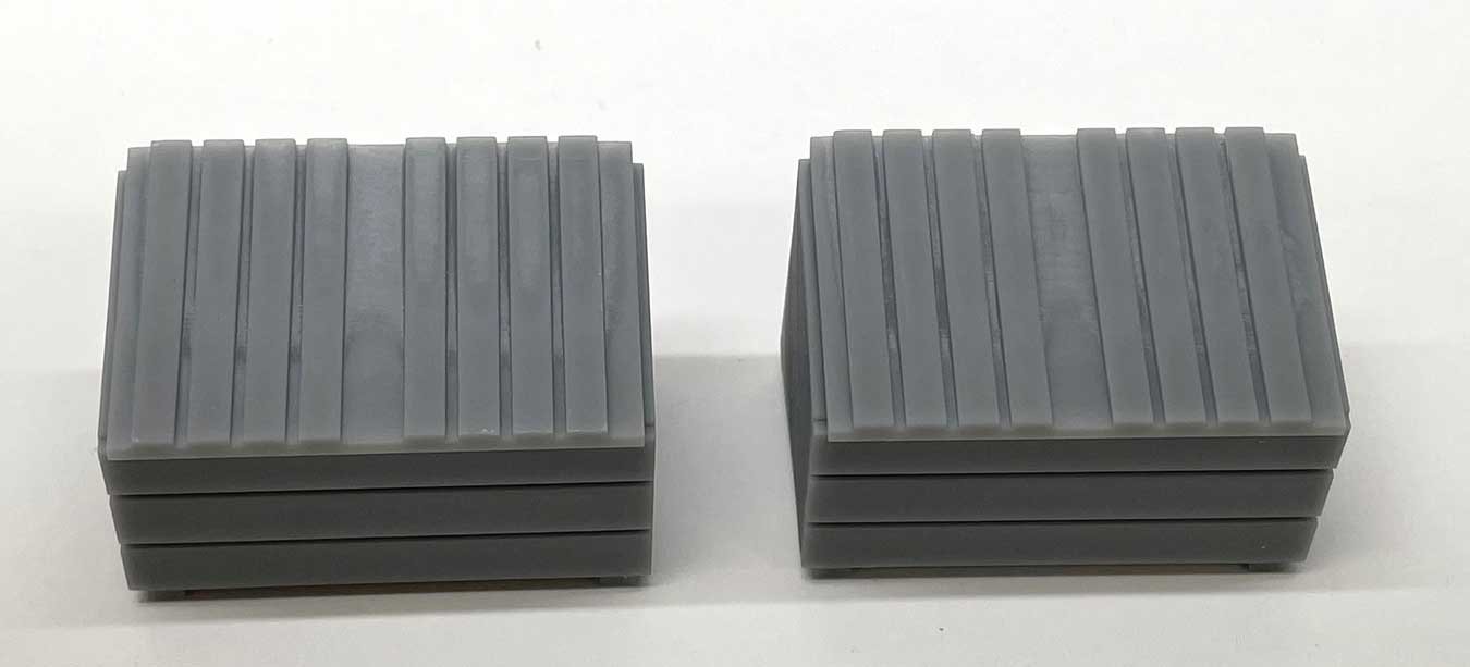 Closed Dumpsters -- Undecorated pkg(2), O, Phoenix Precision Models 33515