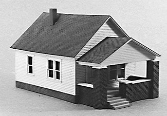 One-Story House w/Front Porch -- Kit - 3 x 4-3/8′ 7.7 x 11.2cm, HO, Rix Products 202