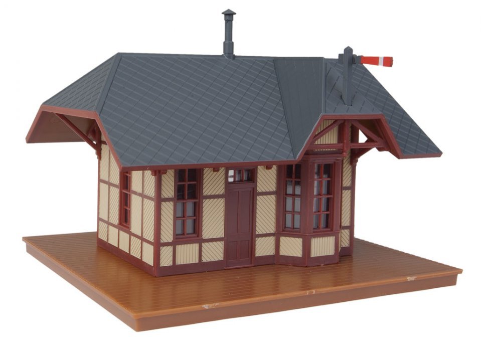 Victoria Springs Station -- Assembled - 4-1/2 x 3-3/4 x 3-1/2 11.4 x 9.5 x 7.9cm, HO, WalthersTrainline 811