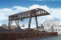 Bridge Crane -- Kit - 10-1/4 x 9′ 26 x 22.9cm Variable Length, HO, Walthers Cornerstone 2906