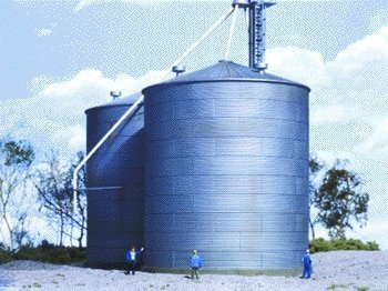 Big Grain Storage Bin -- Kit - 5-1/2` 13.9cm Diameter x 6-1/2` 16.5cm Height, HO, Walthers Cornerstone 3123