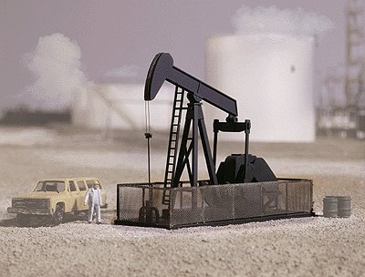 Walking Beam-Horse Head Oil Pump -- Kit - 4-1/4 x 1-5/8 x 3′ 10.8 x 4 x 7.6cm, HO, Walthers Cornerstone 3170