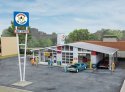 Drive-in Oil Change - Repurposed Gas Station -- Kit - 10-1/2 x 9 x 3-3/16′ 26.6 x 22.8 x 8c, HO, Walthers Cornerstone 3543