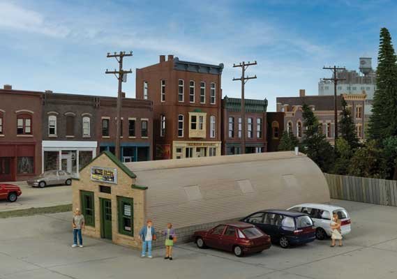 Converted Quonset Hut -- Kit - 6-9/16 x 2-3/4 x 2-1/8′ 16.6 x 6.9 x 5.3cm, HO, Walthers Cornerstone 3561