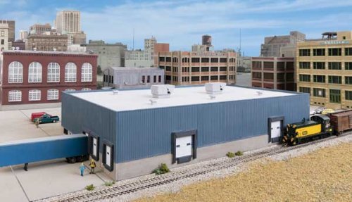 Modern Steel Warehouse -- Kit - 10-1/2 x 6-5/16 x 2-13/64′ 26.7 x 16 x 5.6cm, N, Walthers Cornerstone 3855