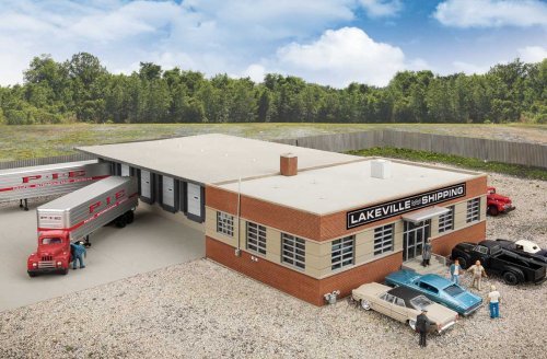 Cross-Dock Truck Facility -- Kit - 16-5/16 x 19-3/16 x 3-1/8′ 41.4 x 48.7 x 7.9cm, HO, Walthers Cornerstone 4131