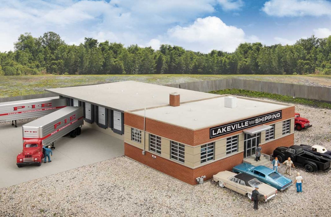 Cross-Dock Truck Facility -- Kit - 16-5/16 x 19-3/16 x 3-1/8′ 41.4 x 48.7 x 7.9cm, HO, Walthers Cornerstone 4131