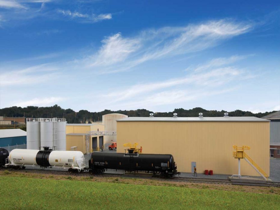 Chemical Distributor -- Kit, HO, Walthers Cornerstone 4136
