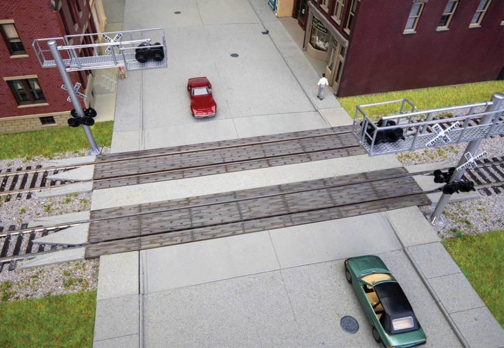 Modern Wood Grade Crossing w/Rerailer Ends -- Kit, HO, WalthersTrack 83113