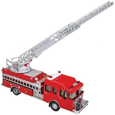 Heavy-Duty Fire Department Ladder Truck - Assembled -- Red, HO, Walthers SceneMaster 13801