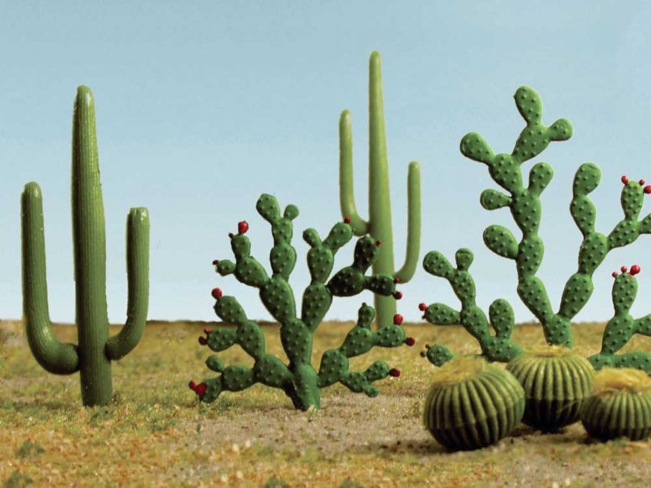 Mixed Cactus pkg(15) -- Height: 1/4 to 2-1/2′ .6 to 6.4cm, HO, Bachmann Industries 32513