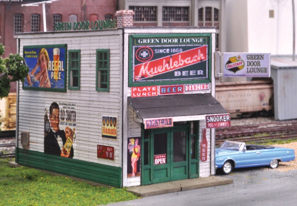 Green Door Lounge -- Kit - 1-1/8 x 2-11/16′ 2.8 x 6.9cm, N, Blair Line 1008