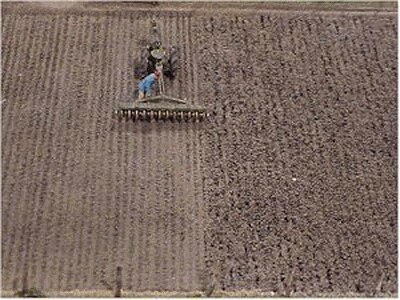 Plowed Field -- White with Gray/Black Highlights 8-1/2 x 5-1/2′ 21.6 x 14cm, HO, Pre-Size Model Specialities 701