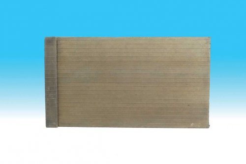 Retaining Wall -- Board-Formed Poured Concrete 1-3/4 x 4′ pkg(4), HO, Monroe Models 127