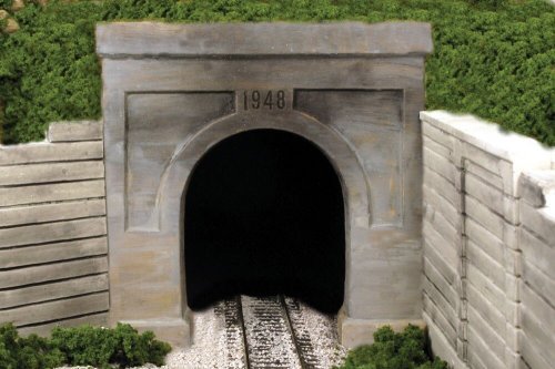 Single-Track Tunnel Portal -- Granite Faced, N, Monroe Models 217