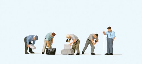 Working at the Quarrystone Wall -- pkg(5), HO, Preiser Kg 10669