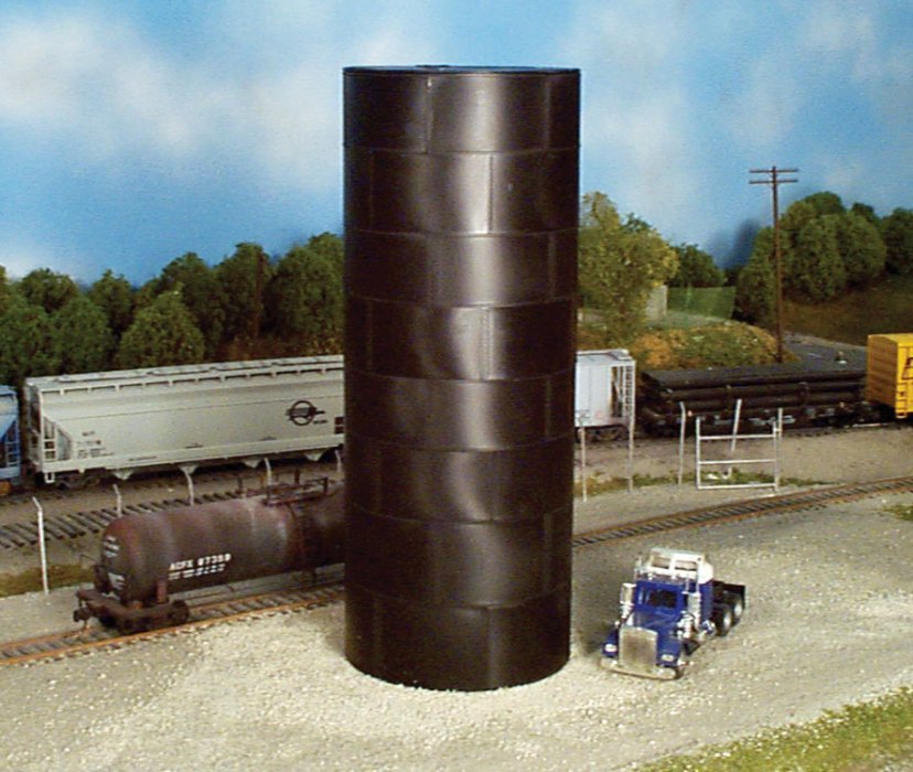 Flat Top Water/Oil Tank -- Kit - Scale Height 60′ 18.3m, HO, Rix Products 502