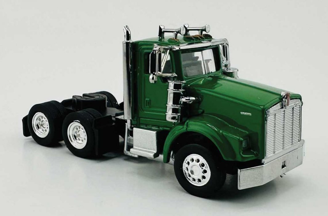 Kenworth T-800 Day Cab Tractor Only - Assembled -- Metallic Green, HO, HO Logistics Replicas T80005