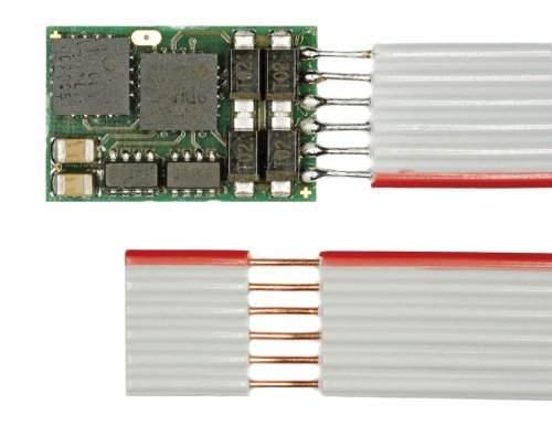 DHU 161 DCC/Selectrix Motor Control Decoder w/4 300mA Function Outputs -- 1 Amp Motor, HO, Viessmann Modellspielwaren 52521