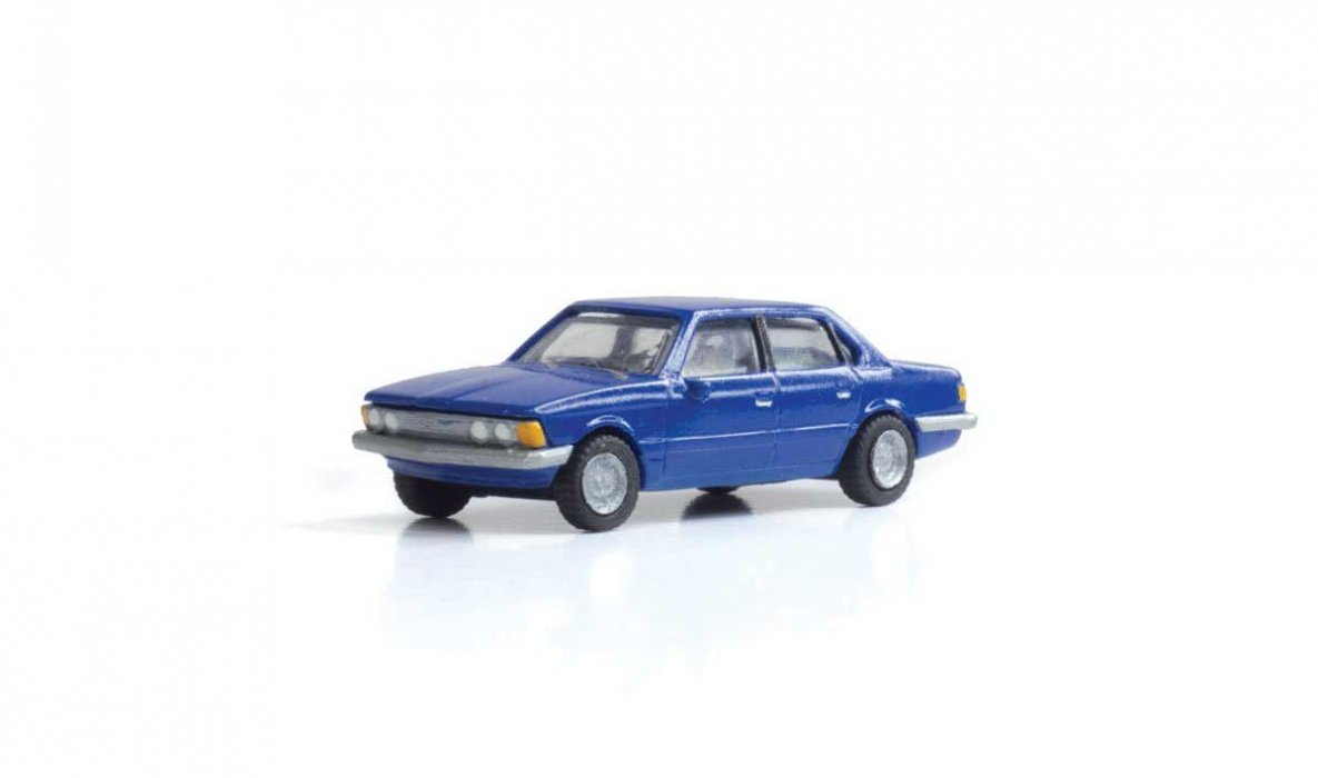 Modern Era Vehicles -- Sedan (blue), HO, Woodland Scenics 5363