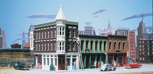 Merchant`s Row II -- Kit - 10 x 5` 25.4 x 12.7cm, HO, Walthers Cornerstone 3029