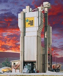 Blue Star Ready Mix -- Kit - 7-3/4 x 8-1/8 x 11-3/4′ 19.3 x 20.3 x 29.3cm, HO, Walthers Cornerstone 3086
