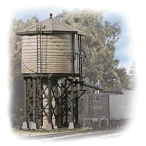 Wood Water Tank -- Kit - 3-1/2 x 3-7/8 x 6-5/8′ 8.7 x 9.6 x 16.5cm, HO, Walthers Cornerstone 3531