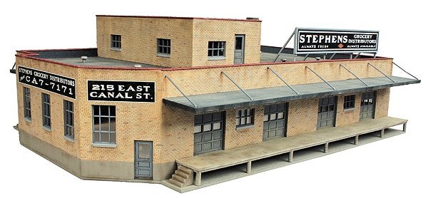 Grocery Distributor -- Kit - 12-13/16 x 9′ 32 x 22.5cm, HO, Walthers Cornerstone 3760