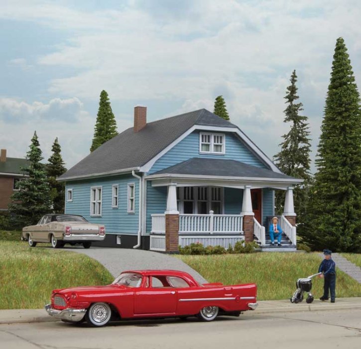 American Bungalow -- Kit - 6-11/32 x 3-5/8 x 3-1/2′ 16.1 x 9.1 x 8.8cm, HO, Walthers Cornerstone 3787