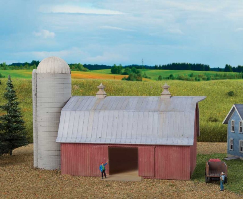 Meadowhead Barn and Silo -- Kit, N, Walthers Cornerstone 3892