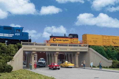 Urban Concrete Overpass -- Kit, HO, Walthers Cornerstone 4560