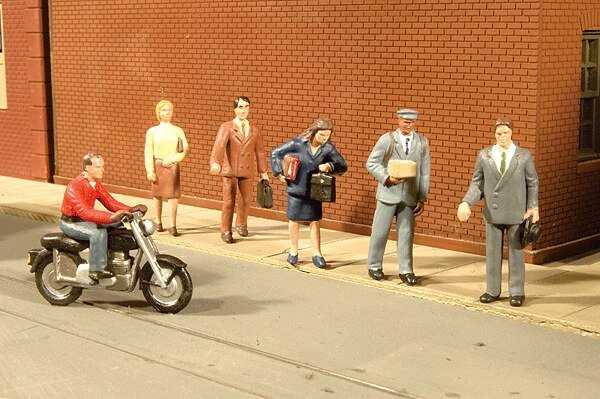 SceneScapes(TM) Figures -- City People with Motorcycle pkg(7), HO, Bachmann Industries 33101