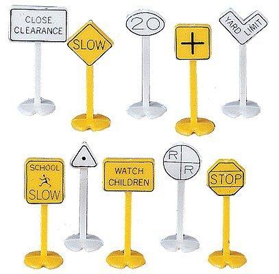 Signs -- Railroad & Street pkg(24), HO, Bachmann Industries 42204